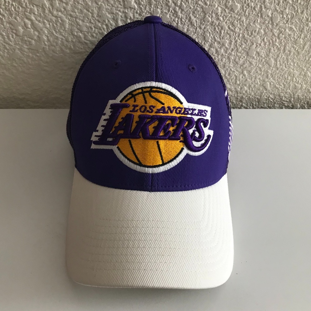 NWOT Authentic Men Unisex Lakers Adidas Purple White Cap Hat